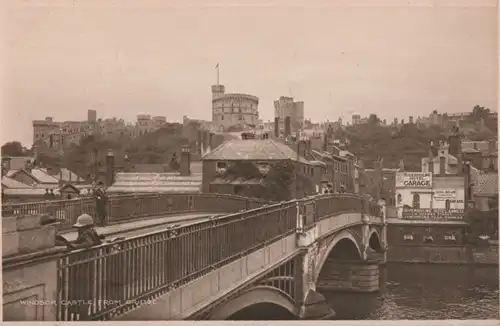 Großbritannien - Großbritannien - Windsor - Castle from Bridge - ca. 1935