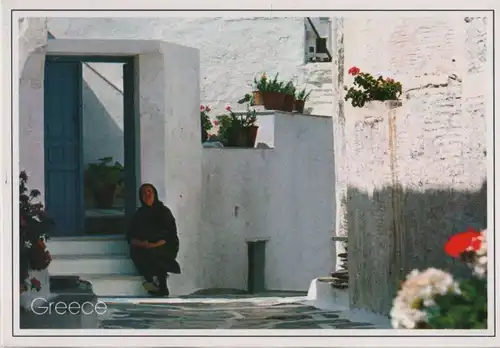 Griechenland - Griechenland - Griechenland - Frau auf Treppe - 1996