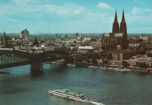 Köln - Dom und Hohenzollernbrücke - 1979