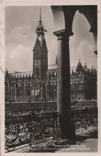 Hamburg - Blick von den Alsterarkaden auf das Rathaus - ca. 1955