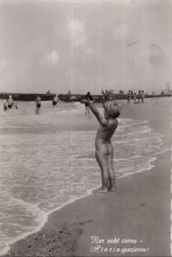 Nordsee - Junge am Strand