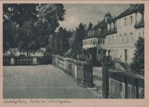 Ludwigsburg - im Garten des Schlosses - ca. 1950