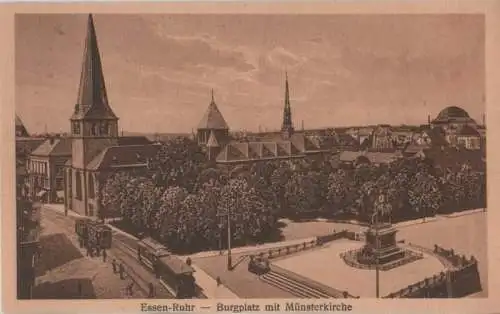 Essen - Burgplatz mit Münsterkirche