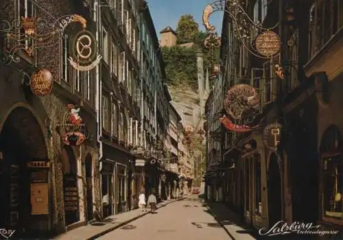 Österreich - Österreich - Salzburg - Getreidegasse gegen Mönchsberg - ca. 1975