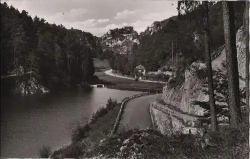 Pottenstein - Blick vom Weiherbachstal zur Burg - ca. 1960