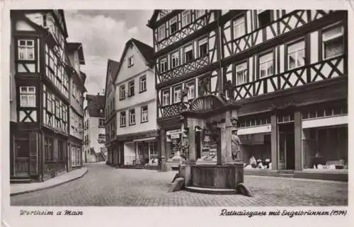 Wertheim - Rathausgasse mit Engelbrunnen - 1957