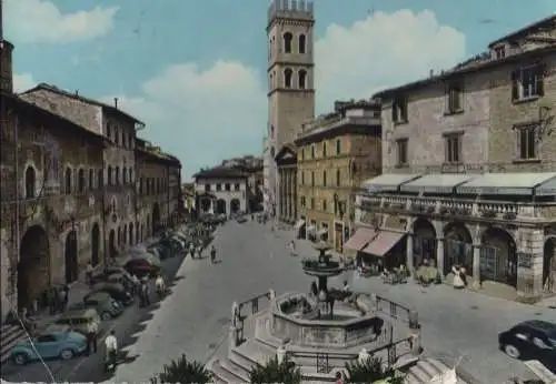 Italien - Italien - Assisi - Rathausplatz - 1959