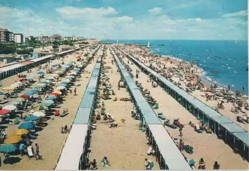 Italien - Riccione - Italien - der unermessliche Strand