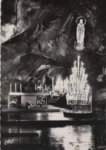 Frankreich - Frankreich - Lourdes - La Grotte Miraculeuse de nuit - 1998