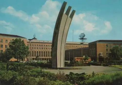 Berlin-Tempelhof, Luftbrückendenkmal - 1970