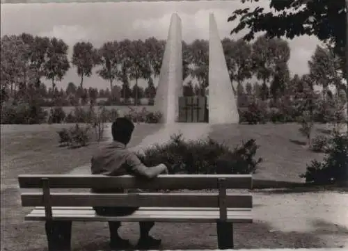 Rheinberg - Neues Ehrenmal - ca. 1965