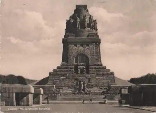 Leipzig - Völkerschlachtdenkmal - ca. 1955