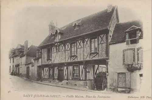 Frankreich - Saint-Julien-du-Sault - Frankreich - Vieille Maison