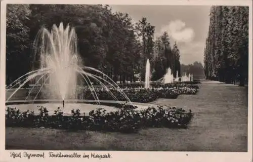 Bad Pyrmont - Fontänenallee im Kurpark - 1951