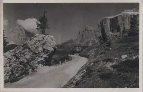 Italien - Italien - Dolomiten - Strada verso il passo Pordoi - ca. 1955