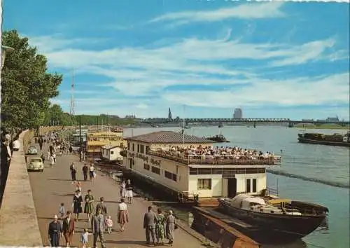 Düsseldorf - Rheinpromenade