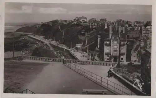 Frankreich - Frankreich - Granville - La nouvelle terrasse surplombant la plage - 1943