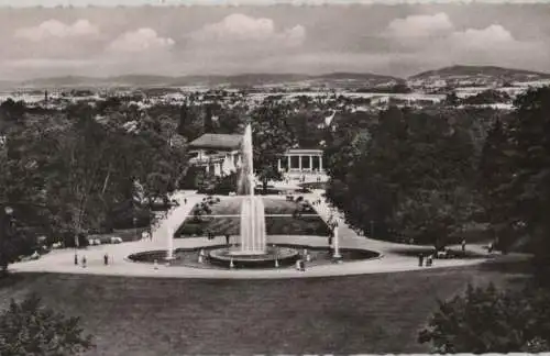 Bad Oeynhausen - Kurpark mit Wiehengebirge