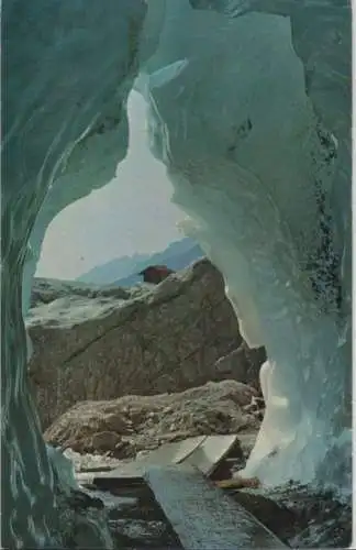 Schweiz - Grindelwald - Schweiz - Eisgrotte im Gletscher