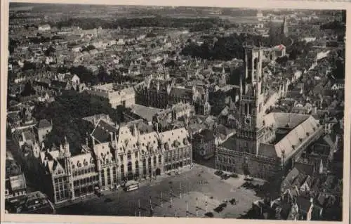 Belgien - Belgien - Brügge Bruges - Halleforen en Grote Markt - ca. 1955