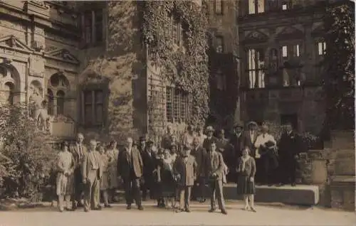 Heidelberg - Im Schloßhof - ca. 1950