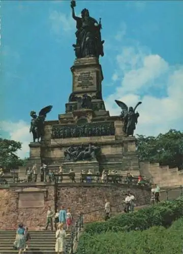 Niederwalddenkmal - mit Besuchern