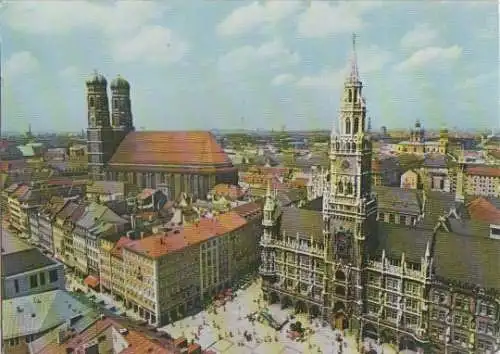 Frauenkirche und Rathaus in München - 1979