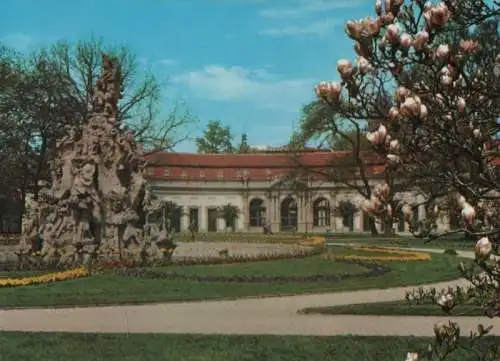 Erlangen - Schloßgarten mit Hugenottenbrunnen - 1979