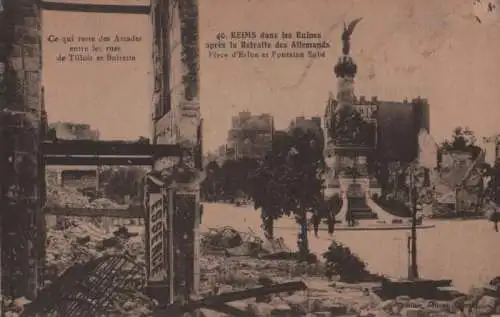 Frankreich - Frankreich - Reims - dans les Ruines apres la Retraite des Allemands - ca. 1920