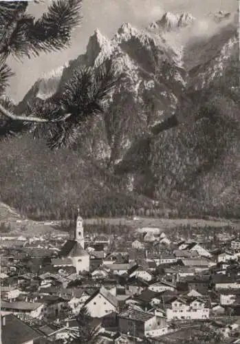 Mittenwald gegen Karwendelgebirge - ca. 1955