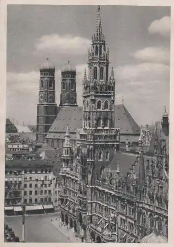 München - Rathaus und Frauentürme - ca. 1955