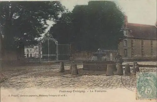 Frankreich - Fontenay-Tresigny - Frankreich - Fontaine