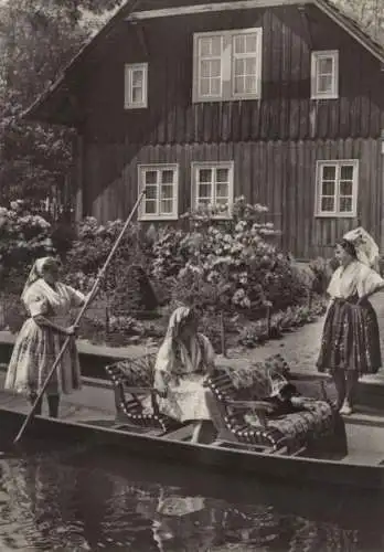 Spreewald - Frauen im Boot