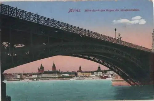 Mainz - Blick durch den Bogen der Straßenbrücke - ca. 1920