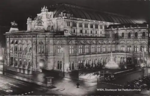 Österreich - Österreich - Wien - Staatsoper bei Festbeleuchtung - 1956