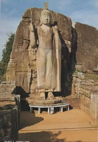 Sri Lanka - Sri Lanka - Ceylon - Sri Lanka - Aukana - Buddha