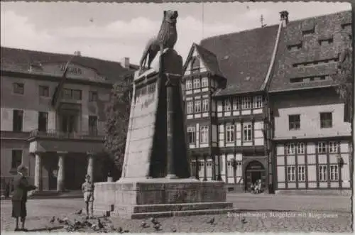 Braunschweig - Burgplatz mit Burglöwe - ca. 1955