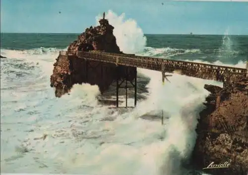 Frankreich - Frankreich - Biarritz - Vague de Equinoxe au Rocher de la Vierge - ca. 1980