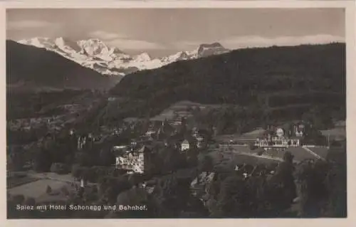 Schweiz - Schweiz - Spiez - mit Hotel Schonegg und Bahnhof - ca. 1955