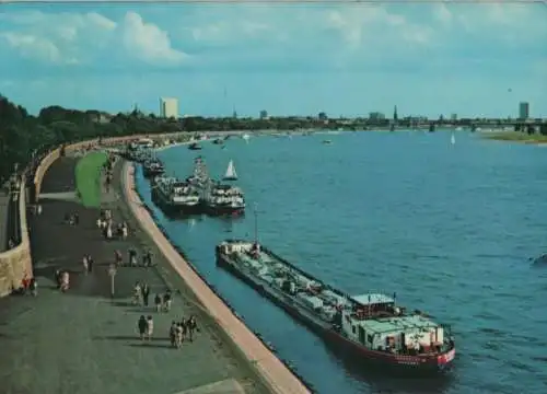 Düsseldorf - Blick von der Theodor-Heuss-Brücke - 1973