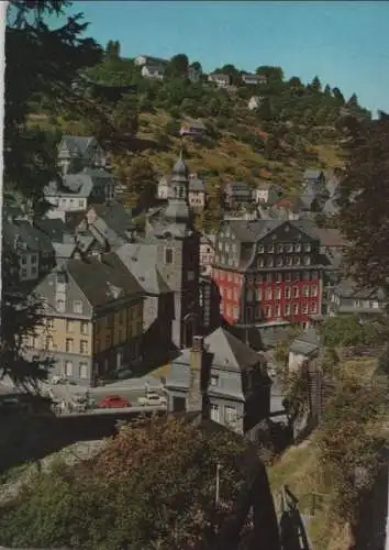 Monschau - Rotes Haus und ev. Kirche