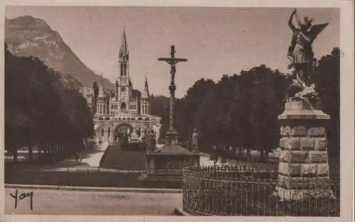 Frankreich - Frankreich - Lourdes - Esplanade et basilique - 1938