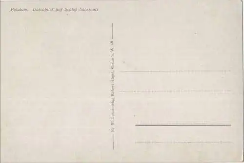 Potsdam - Durchblick auf Schloss Sanssouci