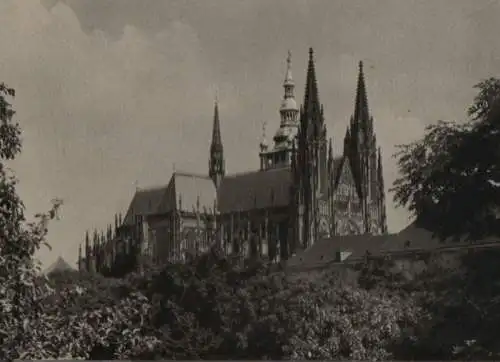 Tschechien - Tschechien - Prag, Burg - Pohled na chram sv. Vita od zapadu - ca. 1960