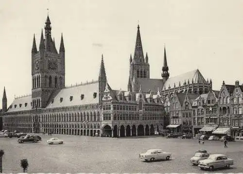 Belgien - Ypern, Ieper, Ypres - Belgien - De Hallen