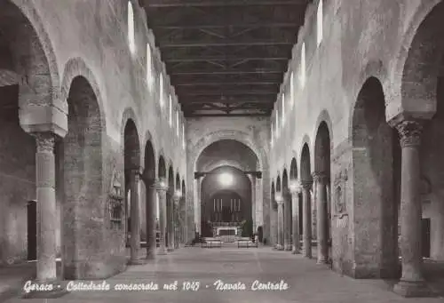 Italien - Gerace - Italien - Cattedrale, Navata Centrale