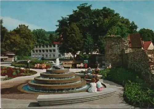 Bad Orb - Springbrunnen mit Stadtmauer - ca. 1980