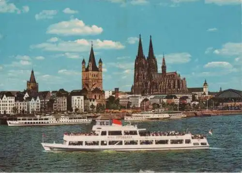 Köln - Rheinufer mit Dom