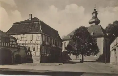 Benshausen - Markt mit Kirche