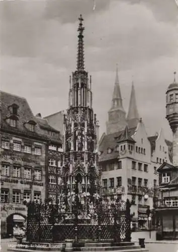 Nürnberg - Schöner Brunnen